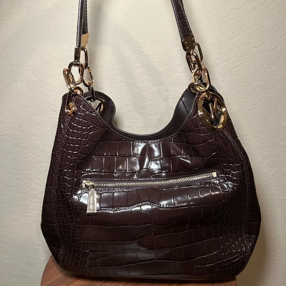 Michael Kors Brown Lillie Large Crocodile Embossed
Leather Shoulder Bag - Picture 7 of 10